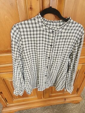 GAP Black and White Plaid Ruffle-Collar Button Shirt